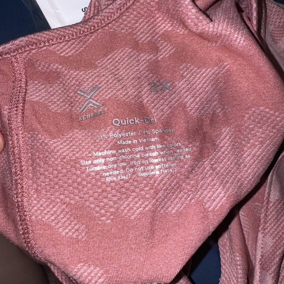 Xersion Red Boxy Cut Out Short Sleeve Tee - Picture 3 of 3